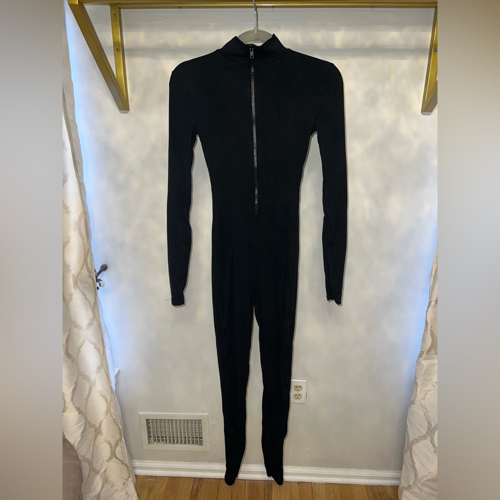 LONG SLEEVE JUMPSUIT